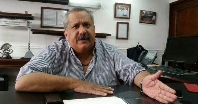 padre de regidora turista pretende dirigir al PRI estatal padre de regidora turista pretende dirigir al PRI estatal