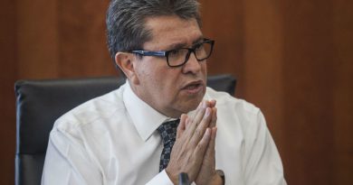 Toda disputa interna en Morena es menor ante la unidad y cohesión: Monreal Toda disputa interna en Morena es menor ante la unidad y cohesión: Monreal