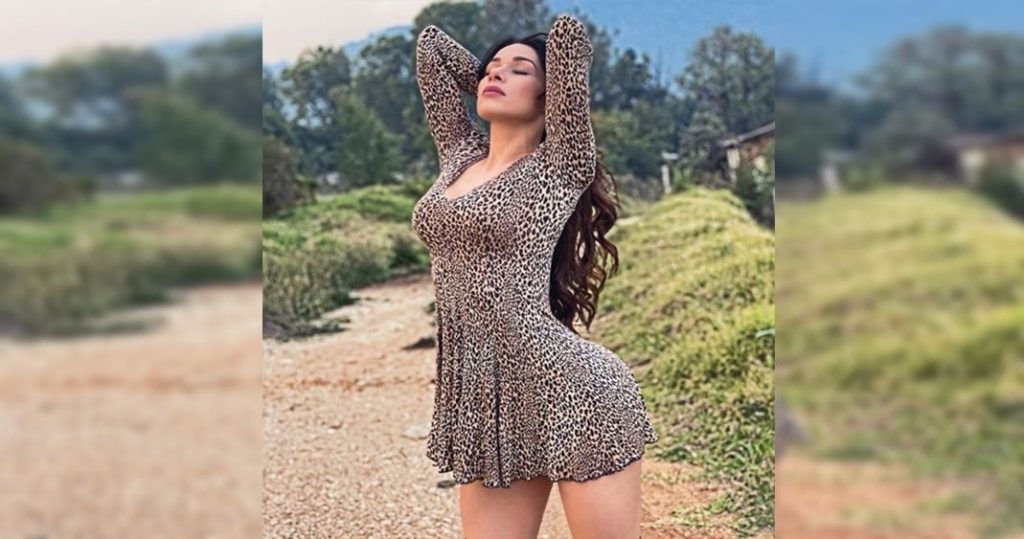 FOTO: Yuliett Torres, desea una «buena noche» a sus fans en una