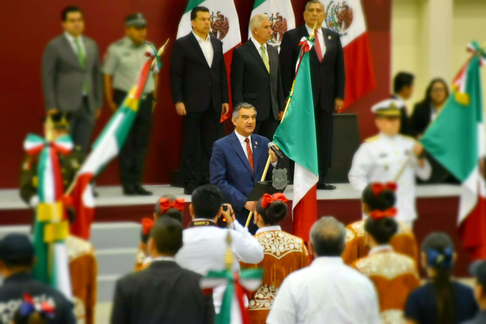 Así se vivió la ceremonia conmemorativa del Día de la Bandera en el ...